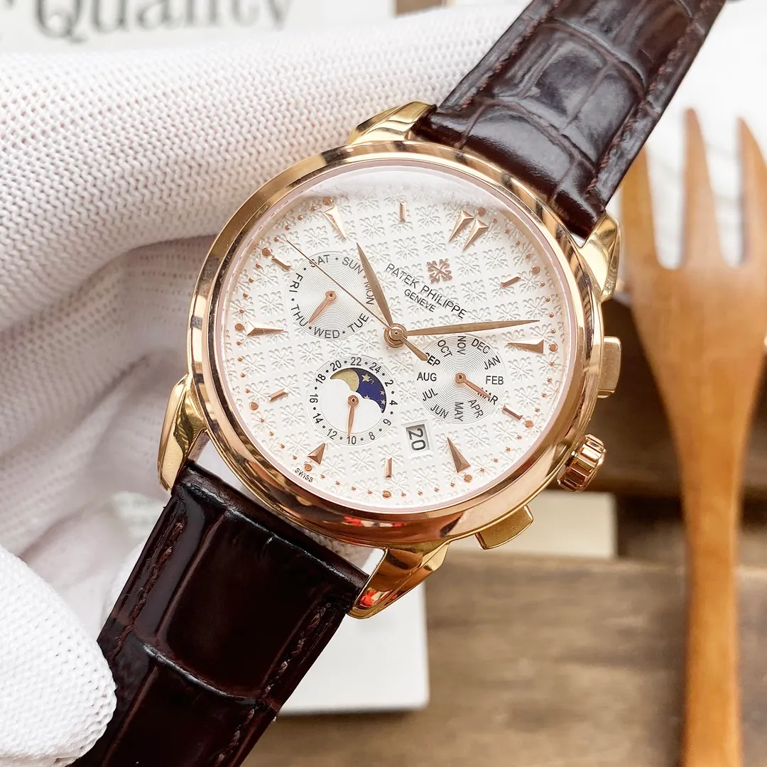 💎 The latest PP style Patek Philippe is equipped with imported 9100 multi-function movement (zero repair) function (24 hours, day of the week, stars, month) imported 316 fine steel! Paired with Italian imported calfskin! Original pin buckle! Size 42mm. Wear-resistant and scratch-resistant sapphire glass! Super waterproof to 50 meters! Simple but not simple! Patek Philippe, you deserve it.